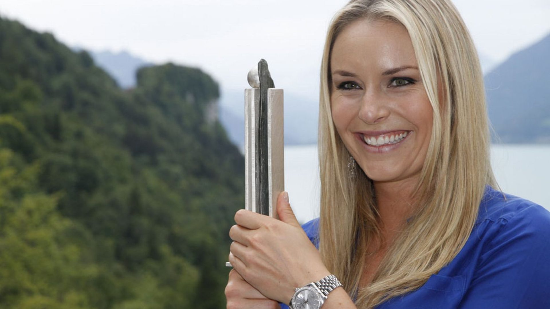 Lindsey Vonn receives "Preis Herbert" for her work in promoting the Alps and the sport of alpine skiing. Lindsey is the first female, first non-European and the youngest person ever to receive this award.