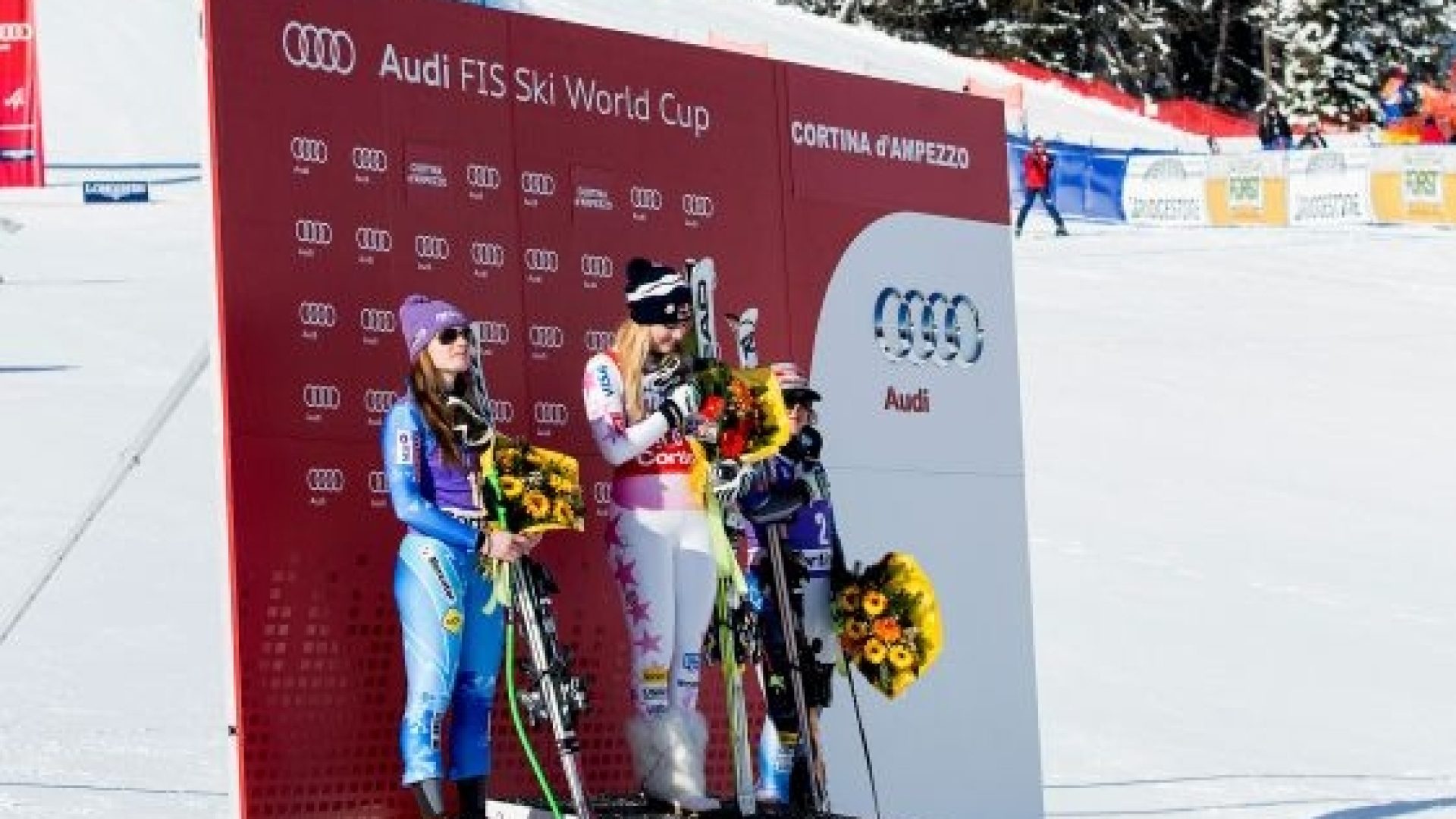 dh-in-cortina-from-left-to-right-tina-maze-slo-2nd-lindsey-vonn-usa-1st-and-leanne-smith-usa-3rd