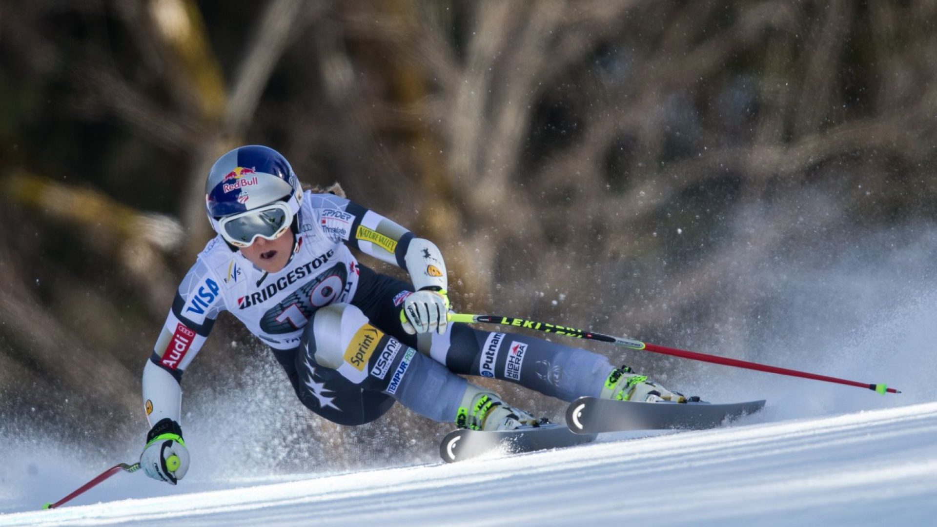 lindsey-races-down-the-sg-in-garmisch-partenkirchen