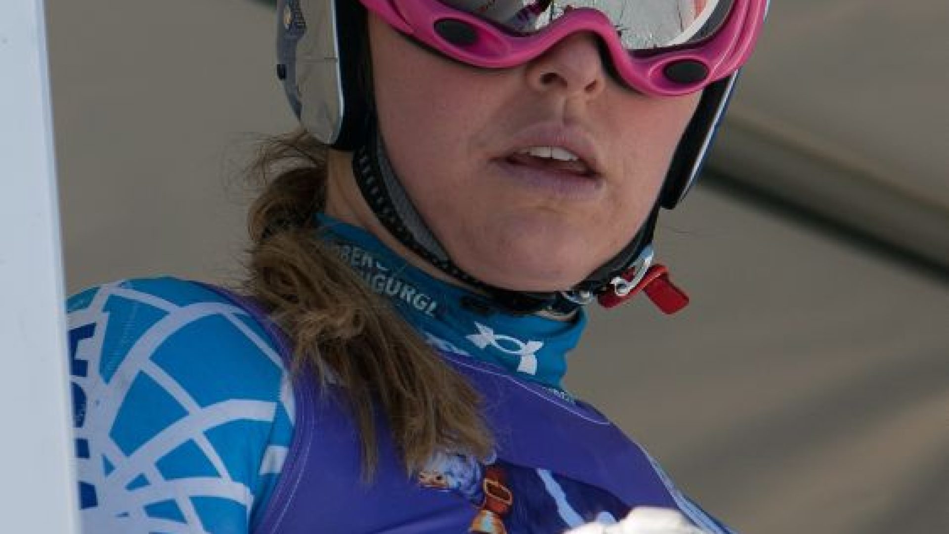 lindsey-vonn-at-the-start-in-cortina