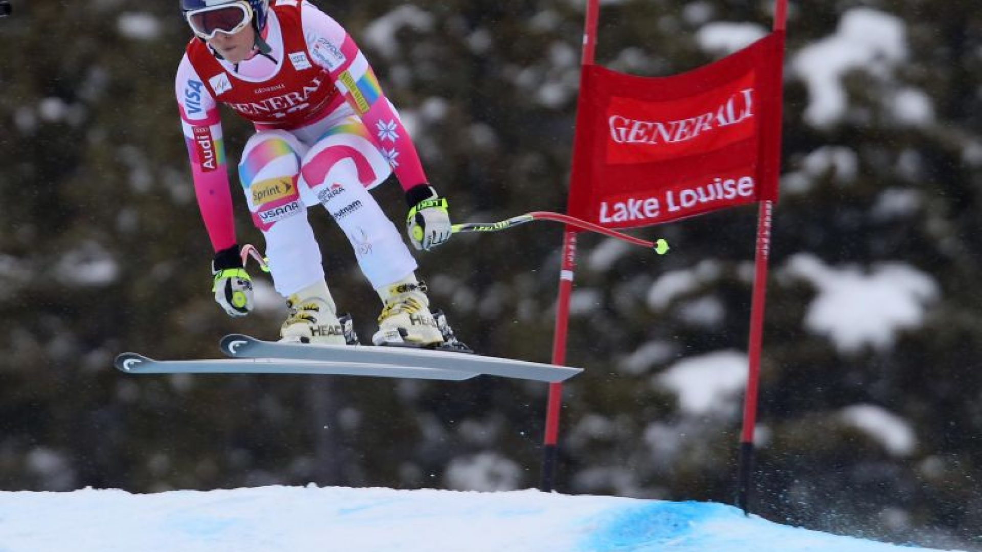 lindsey-wins-dh-in-lake-louise-7