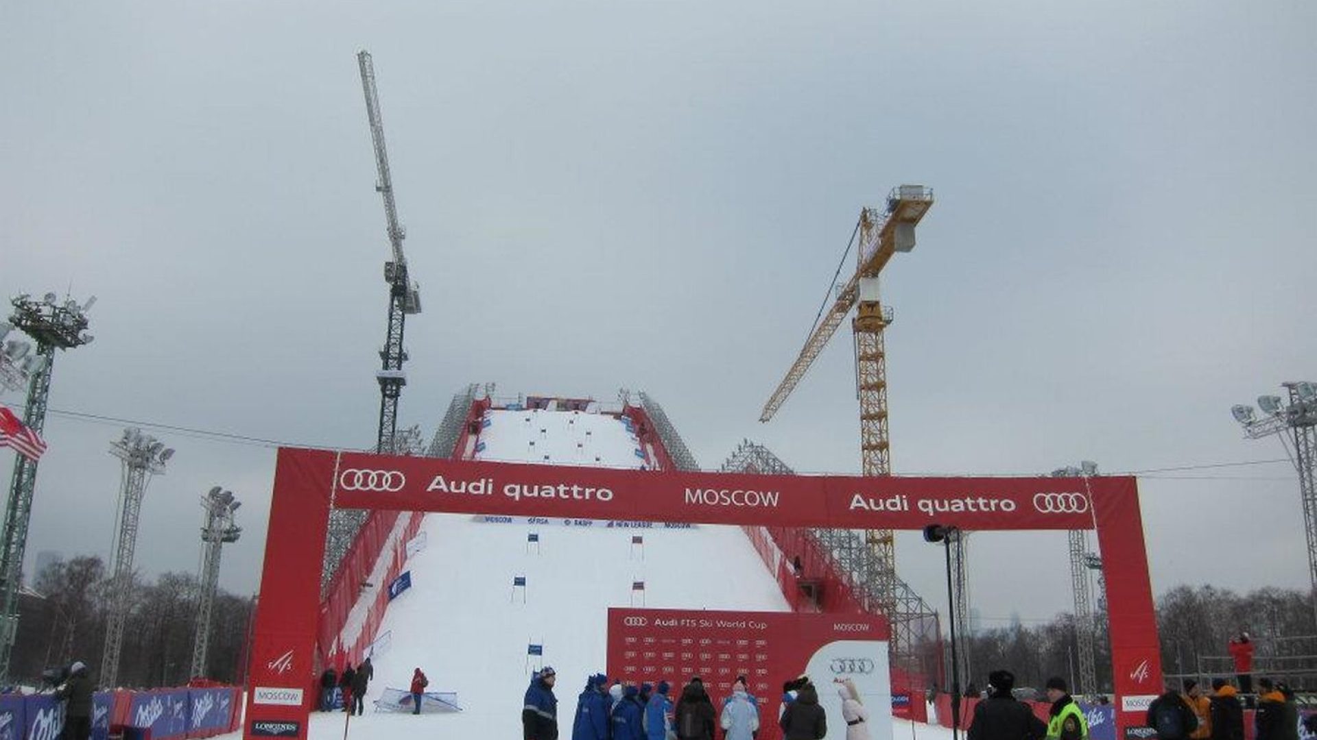 the-ramp-at-the-luzhniki-olympic-complex-for-the-night-parallel-slalom-in-moscow-is-170-feet-high-and-over-535-feet-long